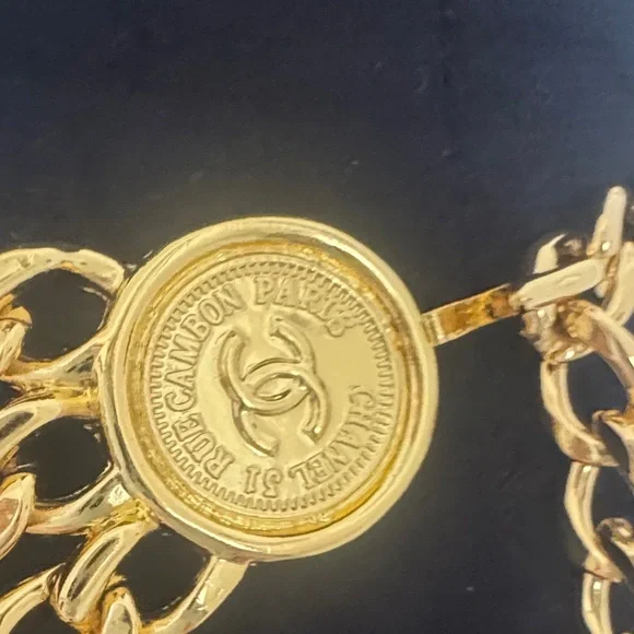 ✨Gold Chanel Rue Cambon Chain Belt w/Medallions authentic w/COA-GREAT CONDITION✨ - Picture 10 of 11